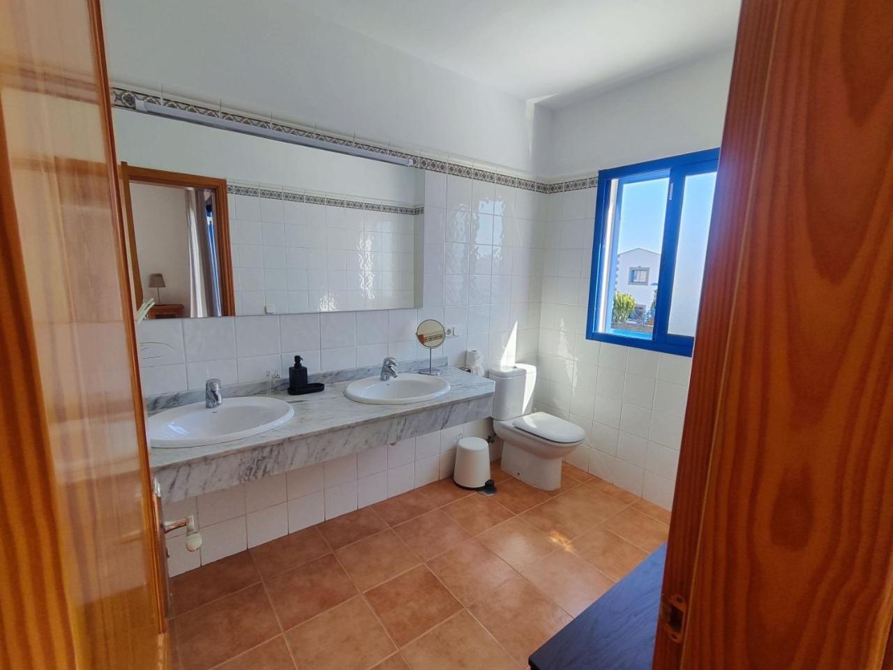 Villa Valperal, Piscina Climatizada Aire Acondicionado Posicion Estrategica!! Playa Blanca  Exteriér fotografie